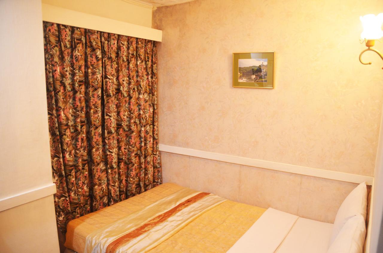 Guang Haw Hotel Tainan Exterior photo